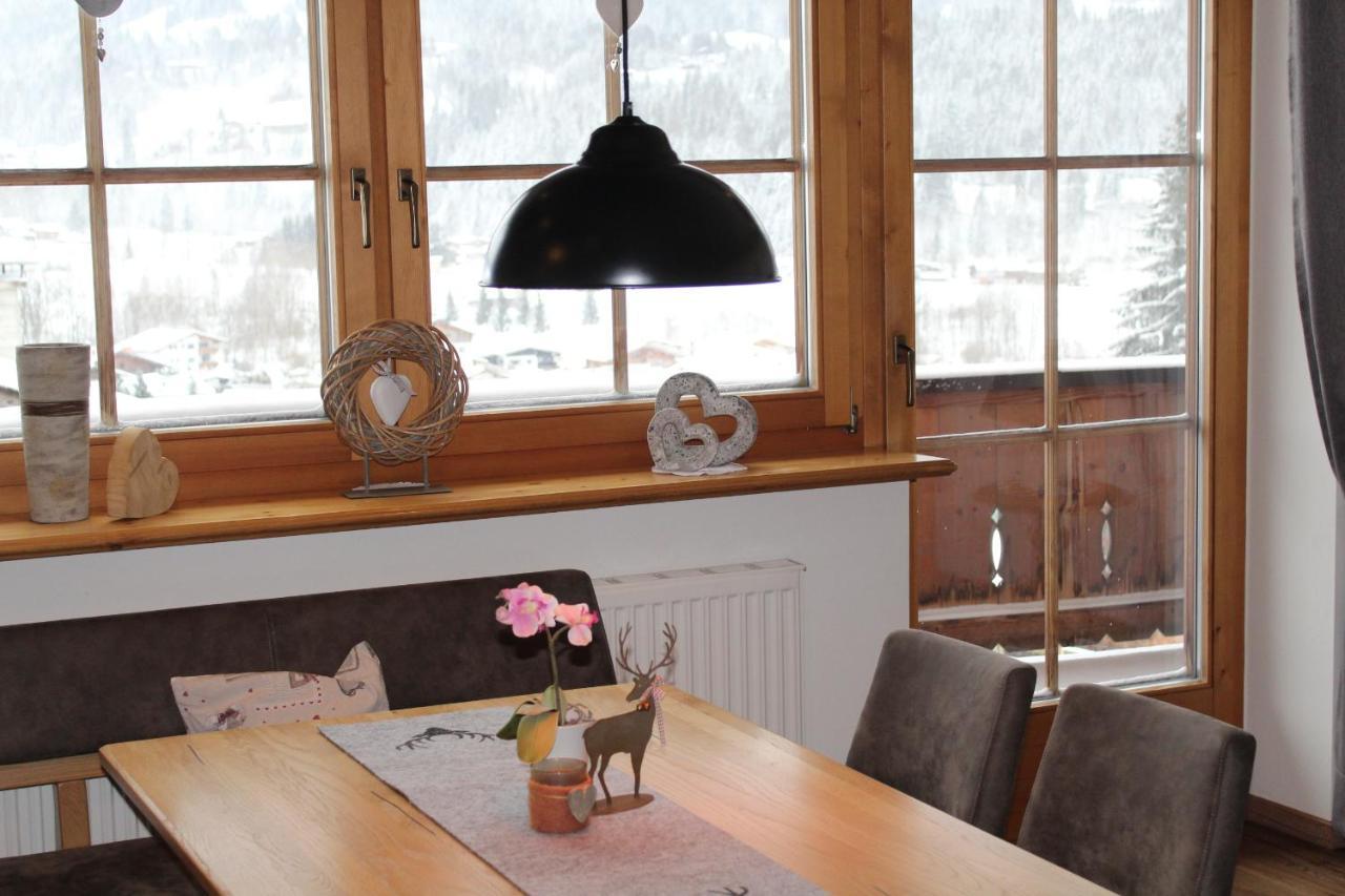 Landhaus Patricia เอลล์เมา ภายนอก รูปภาพ
