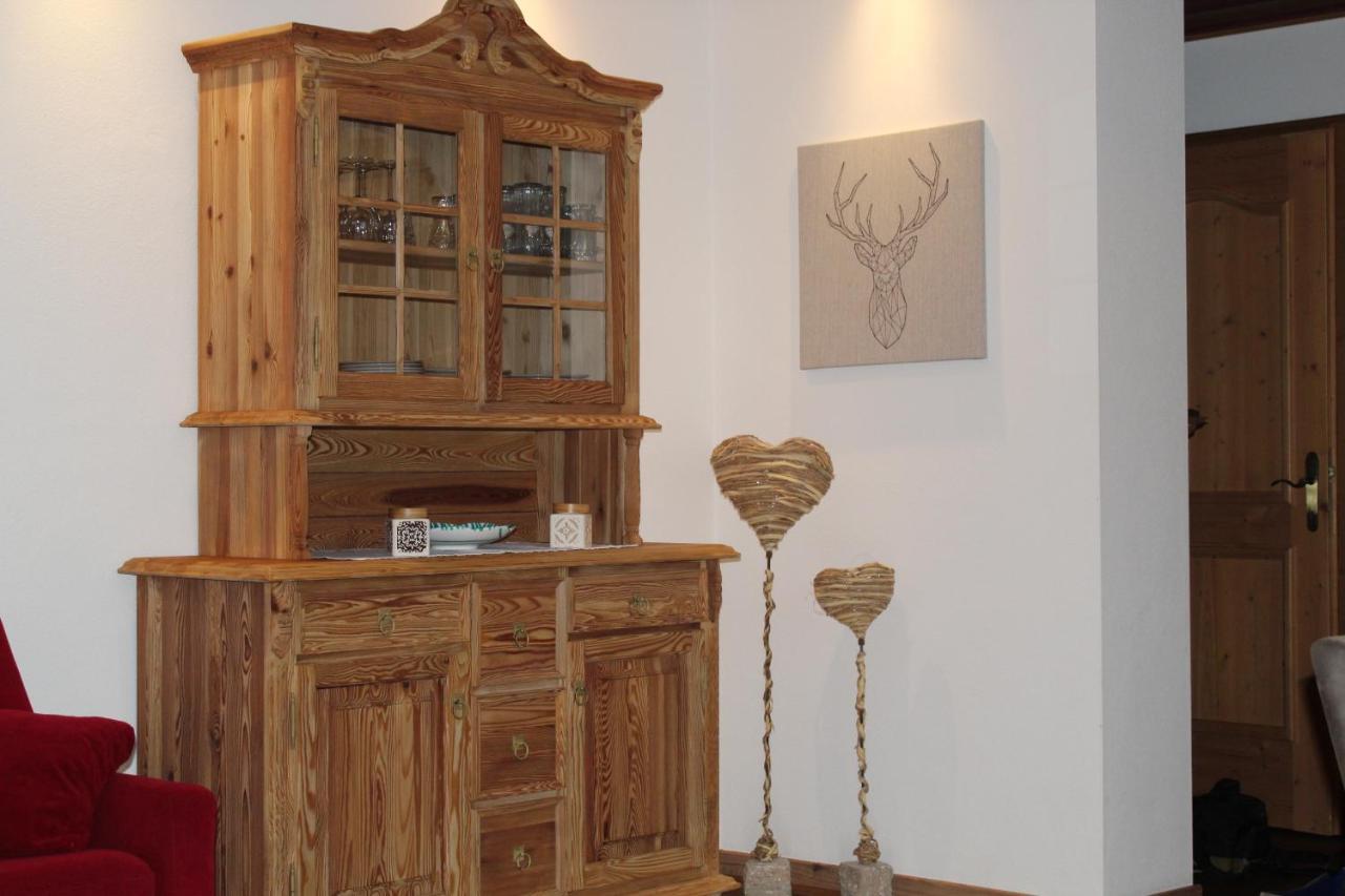Landhaus Patricia เอลล์เมา ภายนอก รูปภาพ