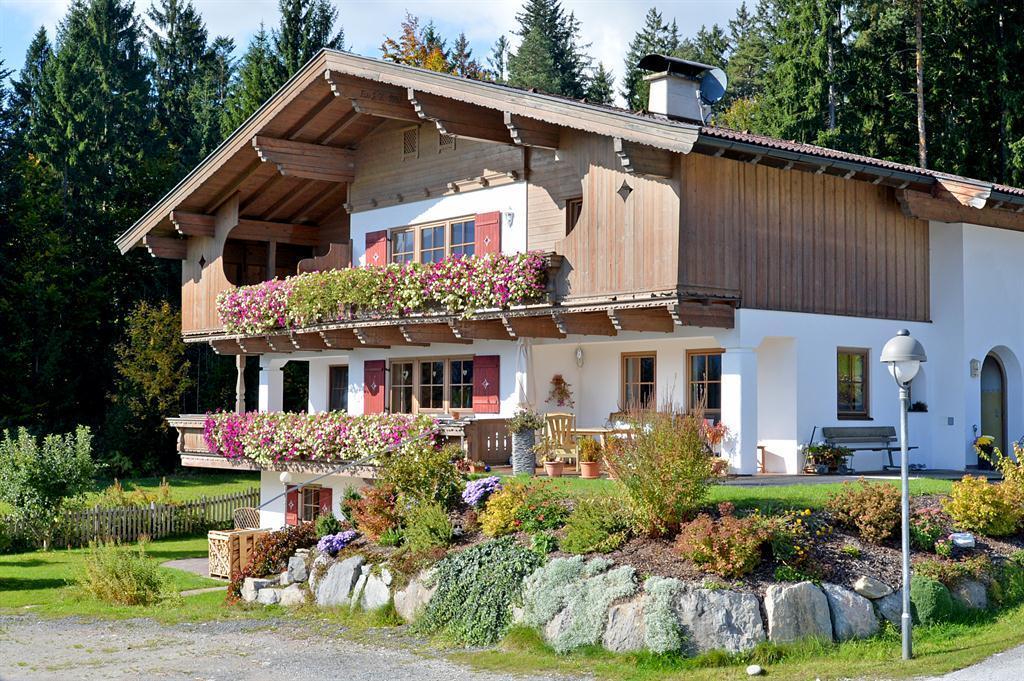Landhaus Patricia เอลล์เมา ภายนอก รูปภาพ